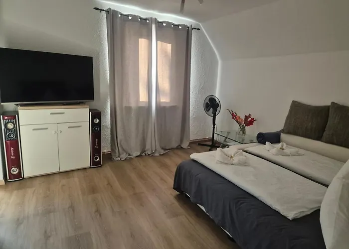 Wohnung Mit Terrasse